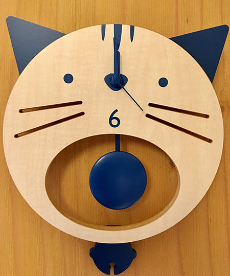 猫の振り子時計